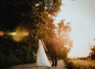 Fotografia w złotej godzinie: jak planować plener, by złapać najlepsze światło dnia